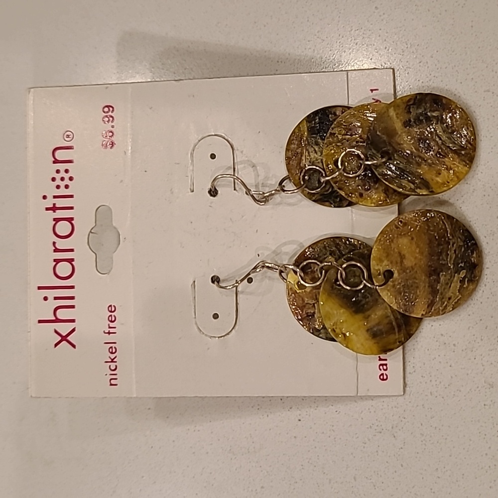Xhilaration Shell earrings